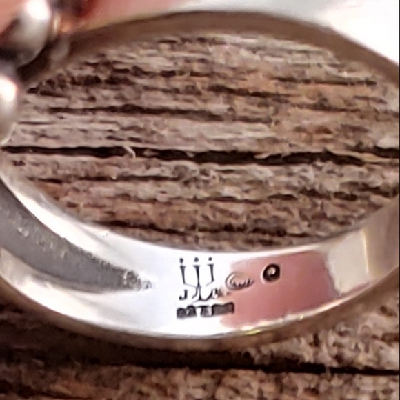 Retired James Avery Sterling Onyx 3D Beaded Ring - Picture 5 of 8